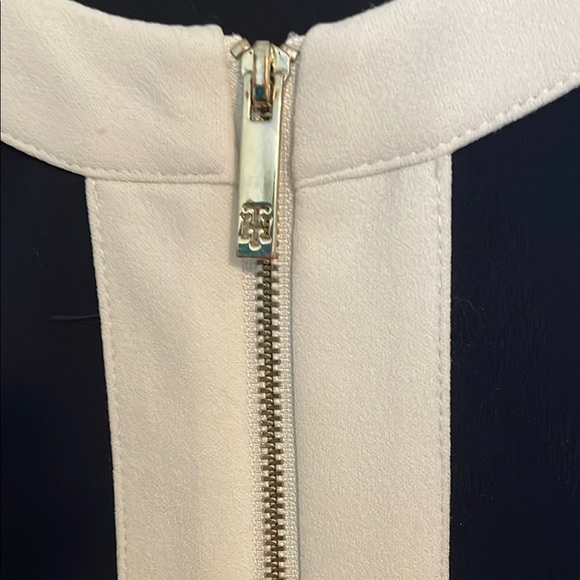 EUC Tommy Hilfiger Zip Front Scuba Dress. Size 12. - Picture 3 of 8